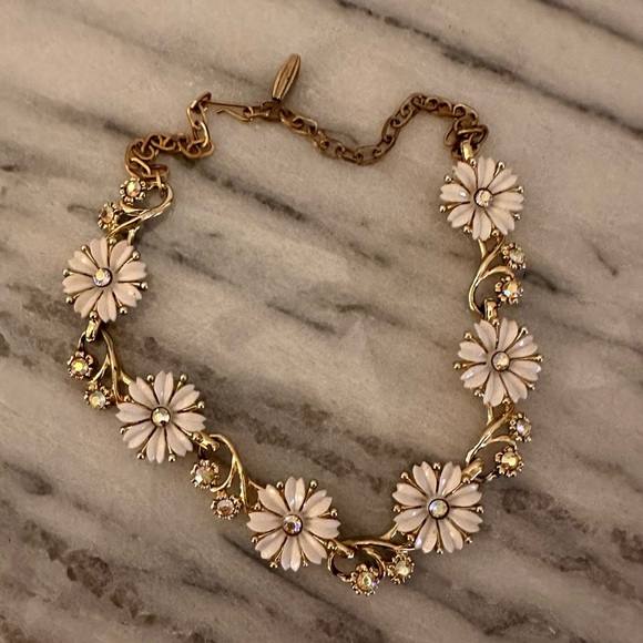 Vintage Elegant Gold and White Floral Necklace With Rhinestones Hook Closure - Picture 7 of 11